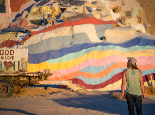 Salvation Mountain quand le jour tombe