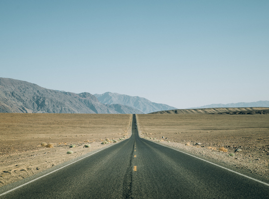 Endless road, Death Valley