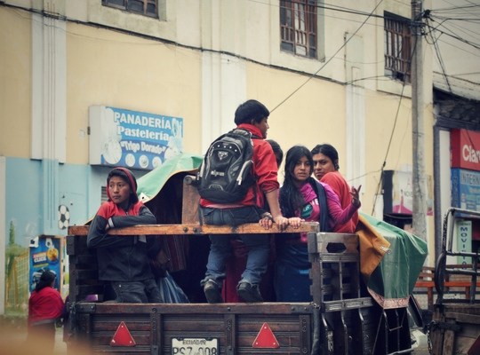 Famille dans les rues de Riobamba