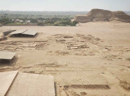 Fouilles archéologiques à Huaca del Sol