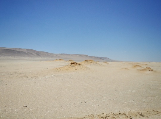 Dunes de sable dans le désert de Paracas
