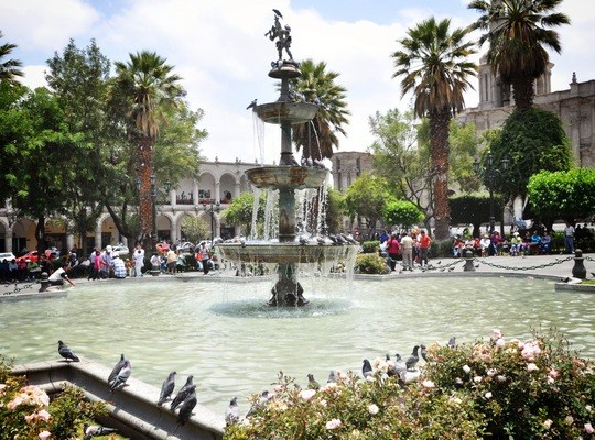 Fontaine de la plaza de armas, Arequipa