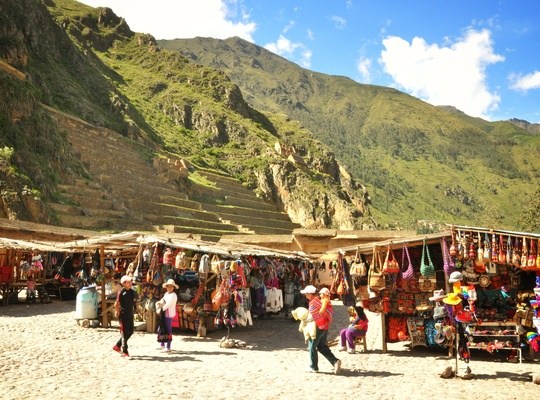 Marché d'Ollantaytambo, vallée sacrée des incas