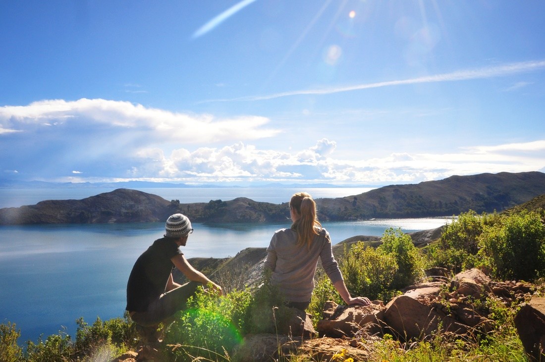 Ensemble face au lac titicaca