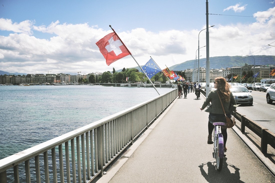 Balade en vélo sur la rade de Genève