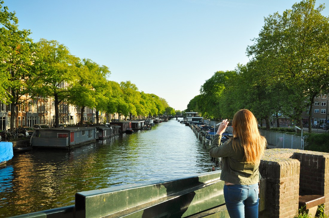 Photographier les jolis canaux d'Amsterdam