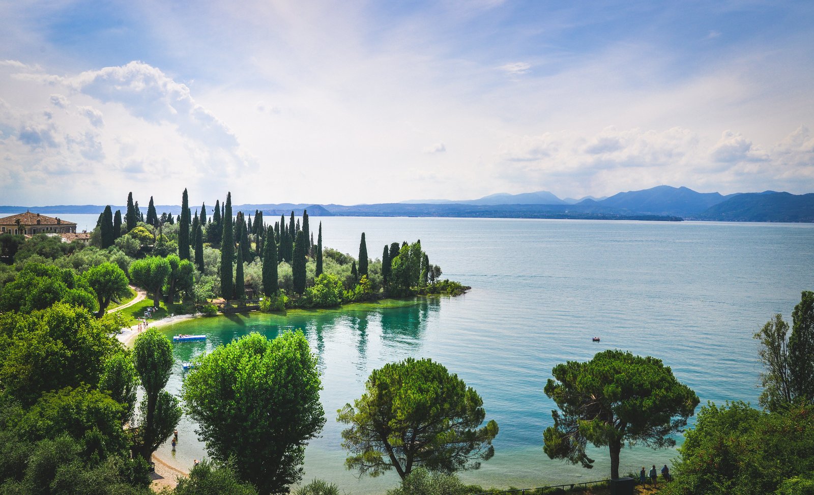 Region Des Lacs Et Lac De Garde Lago Di Garda En Italie
