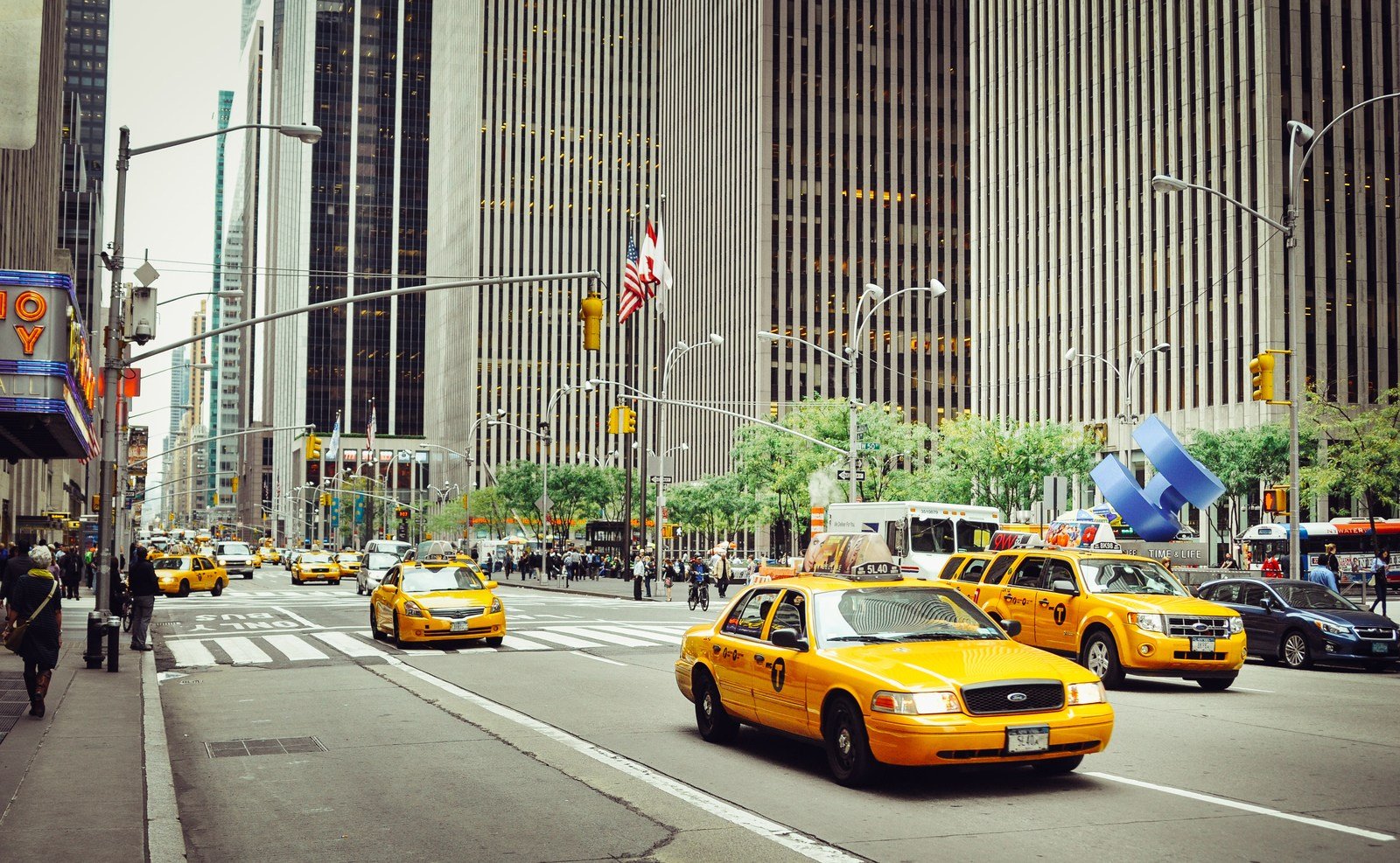 Taxi dans les rues de Manhattan Taxi dans les rues de Manhattan