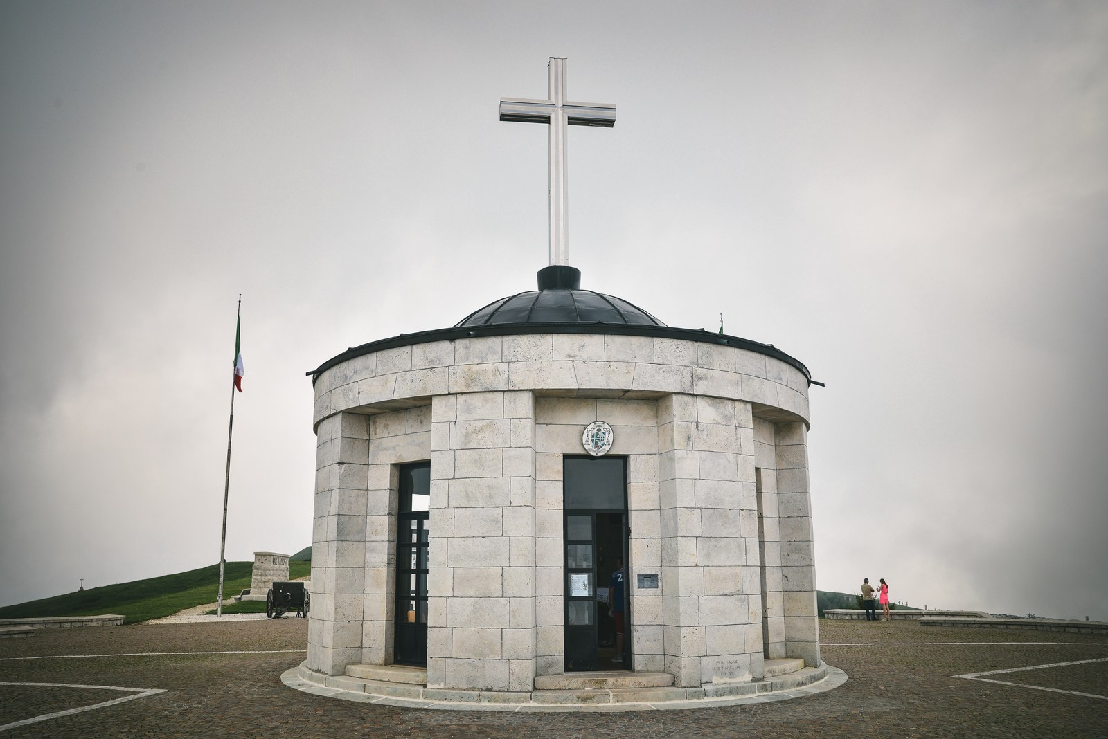 Petite église de Monte Grappa Petite église de Monte Grappa