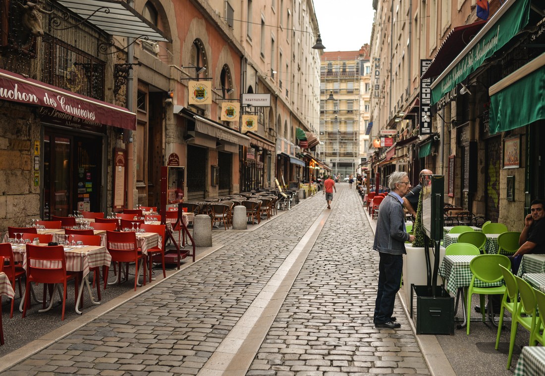 Rue des marronniers (rue des bouchons)