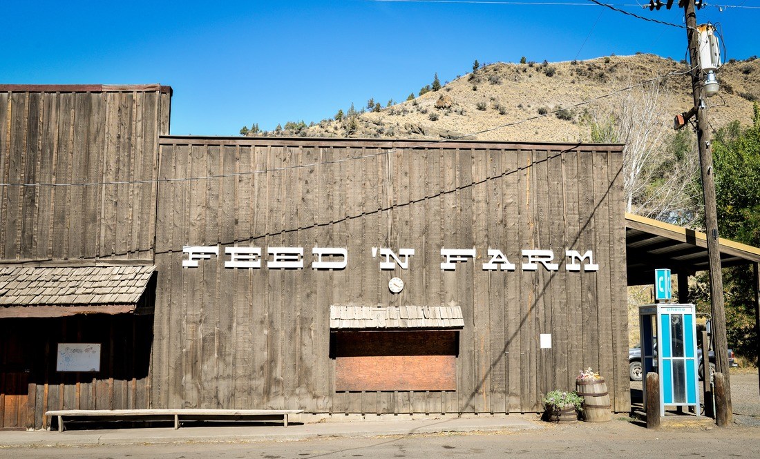 Feed'n Farm, Ghost Town USA