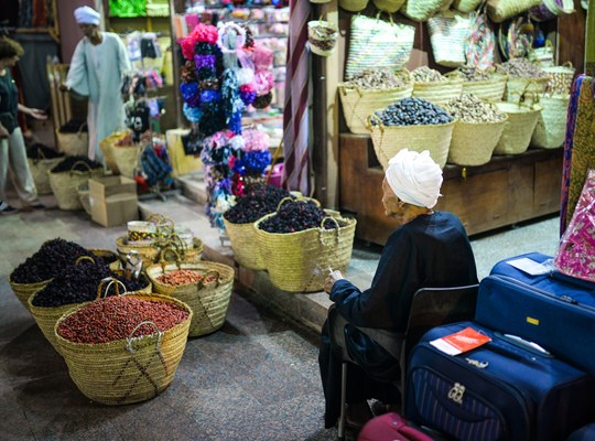 Vieux vendeur du souk, Egypte