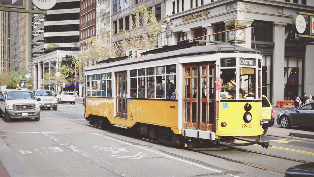 Cable car dans les rues de San Francisco