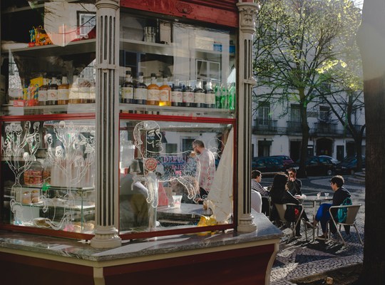 Petit kiosque, place de Sao Paulo