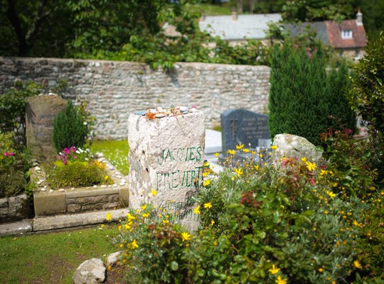 Tombe de Jacques Prévert 