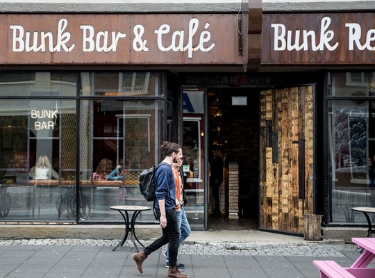 Bunk Bar & Café 