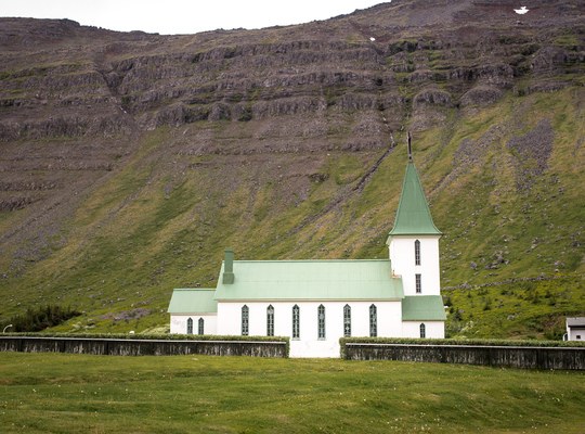 Petite église islandaise