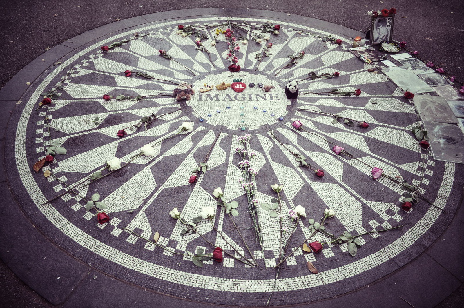 Imagine de John Lennon dans Central Park Imagine de John Lennon dans Central Park
