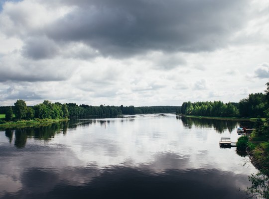 Reflets dans les lacs de Finlande