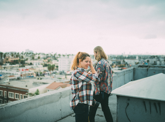 Sur les toits de Los Angeles, Manue