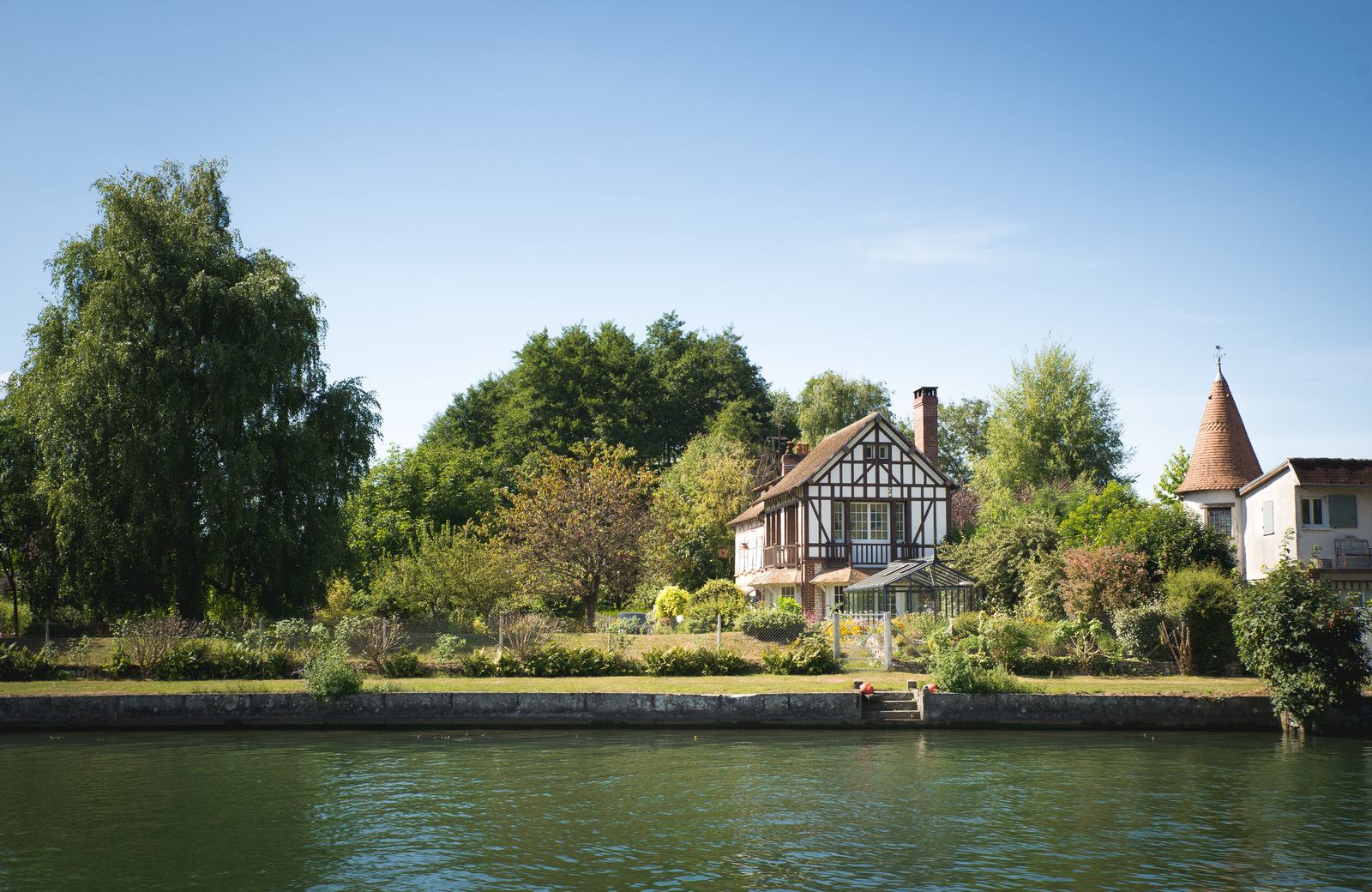 Les belles demeures le long de la Seine