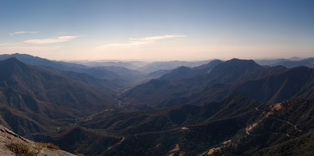 Panorama de montagnes de Californie