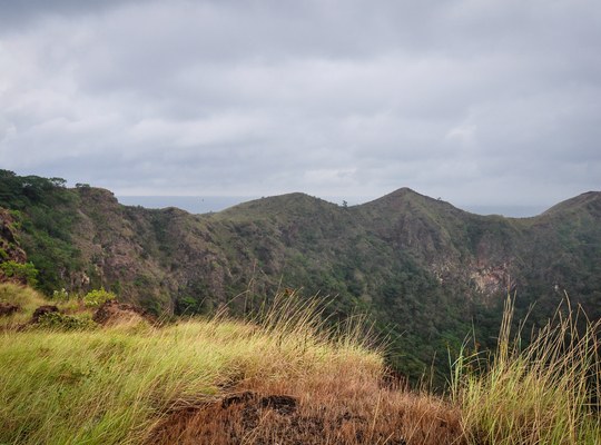 Immense cratère du volcan Masaya