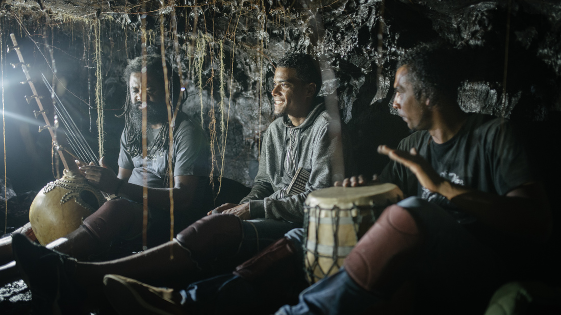 Musiciens. Réunion.