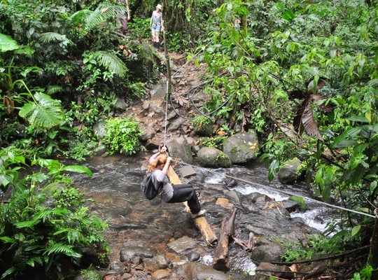Traverser la rivière, Rio Céleste Costa Rica