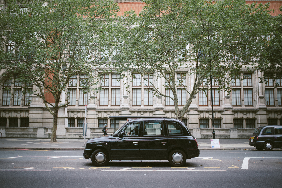 taxi noir londonien 
