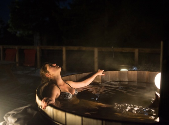 Jacuzzi au chalet La Haut, Sambuy